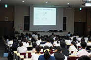 【模擬授業】(医学部医学科)『輸血とABO式血液型』(佐野利恵 講師)