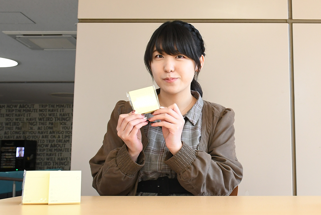 大学オリジナルグッズのデザイン