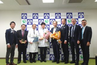 スウェーデン政府から国際表彰_R071125