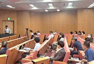 重点支援プロジェクト研究者による発表
